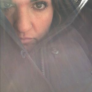 Meet your Posher, Nicole